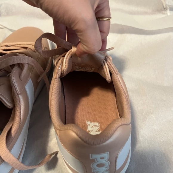 EUC Pony Classic Low Sneakers Metallic Rose Gold Size 9 - Picture 7 of 7